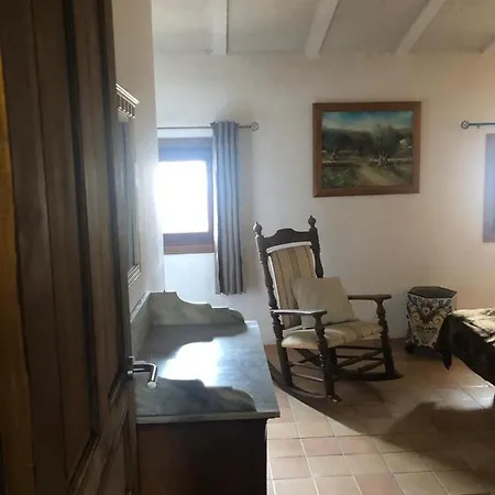 Apartment Stadthaus Mitten Im Kuenstlerviertel Von Mit Zwei *