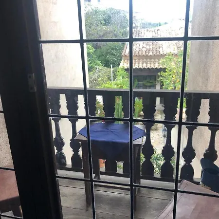 Stadthaus Mitten Im Kuenstlerviertel Von Mit Zwei Apartment *