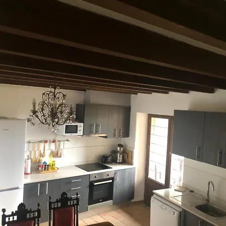 Stadthaus Mitten Im Kuenstlerviertel Von Mit Zwei Apartment