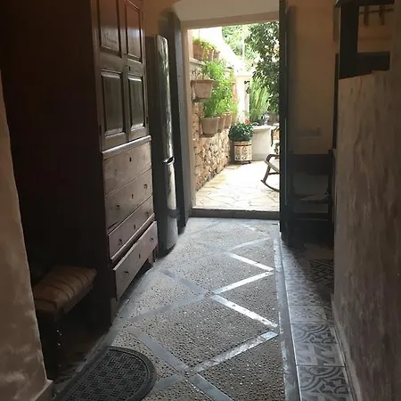 Stadthaus Mitten Im Kuenstlerviertel Von Mit Zwei Apartment