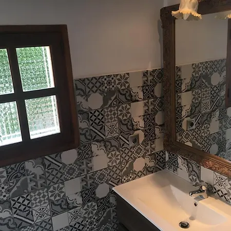 Apartment Stadthaus Mitten Im Kuenstlerviertel Von Mit Zwei