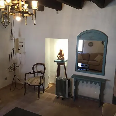 Apartment Stadthaus Mitten Im Kuenstlerviertel Von Mit Zwei Arta