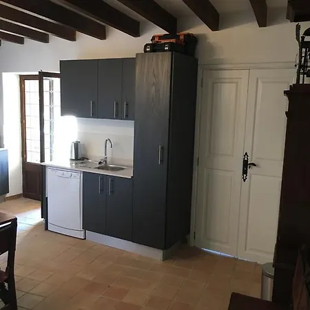 Stadthaus Mitten Im Kuenstlerviertel Von Mit Zwei * Arta